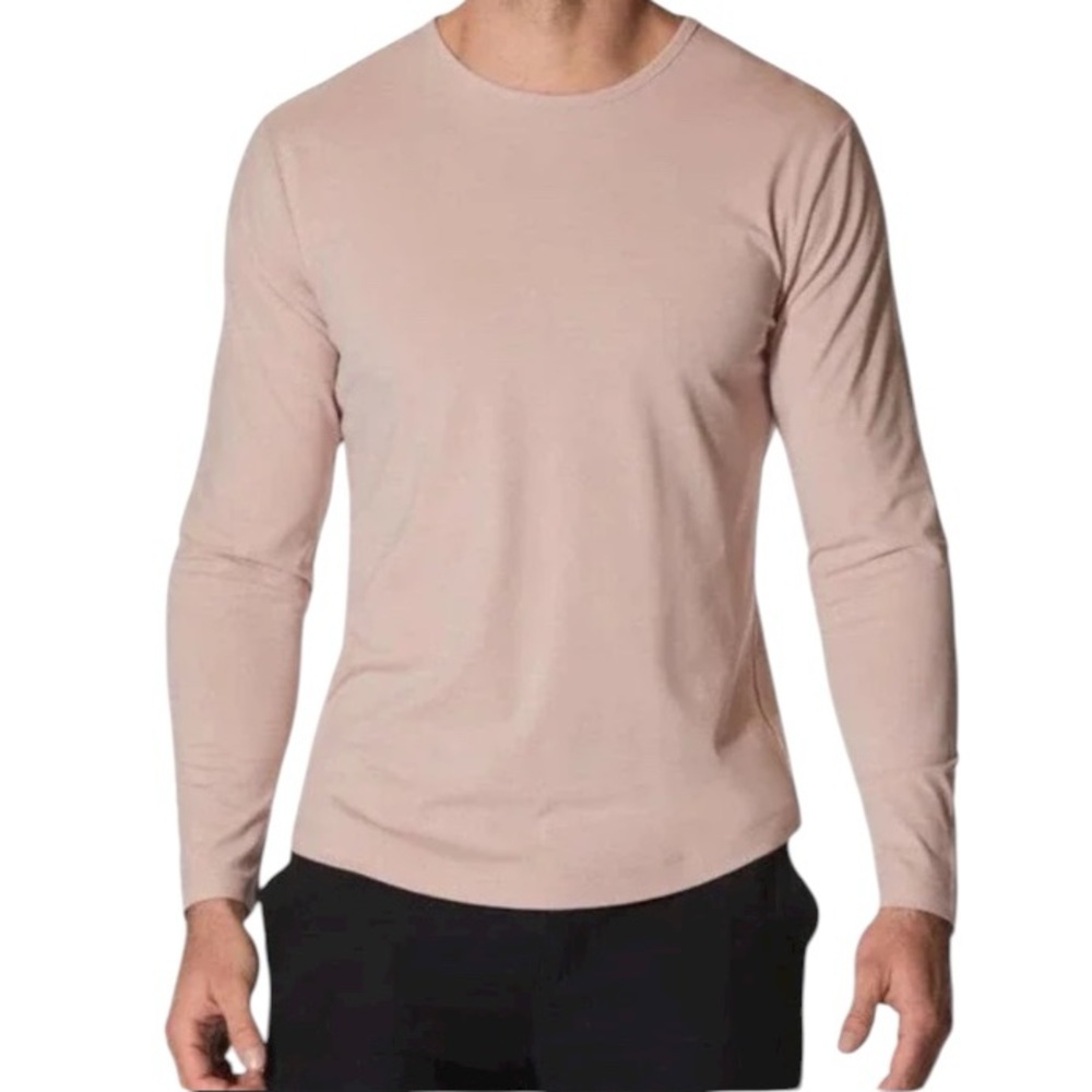 NWOT Cuts Clothing Mens Curve Hem Long Sleeve T-Shirt Tee‎